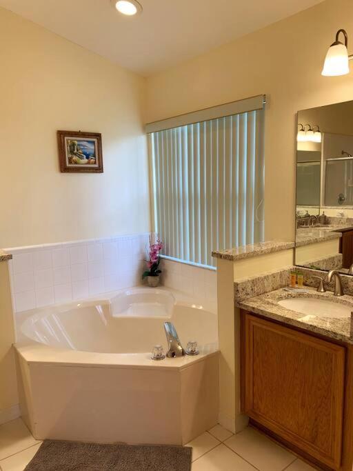 אורלנדו Minutes To Disney! Spacious Home W/ Private Pool, Themed Rooms! מראה חיצוני תמונה